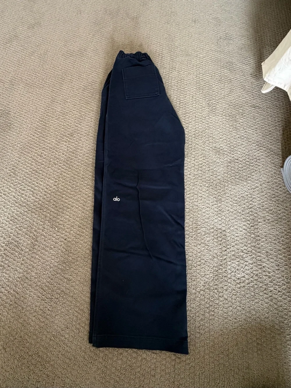 ALO Yoga Women’s Navy Dress Pants with Subtle Logo